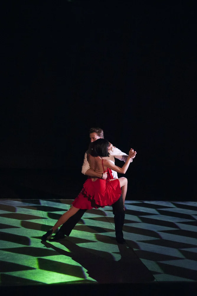 TANGO, Ó TANGO, aneb čekání na polární záři